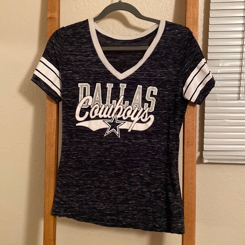 Dallas cowboys tee medium